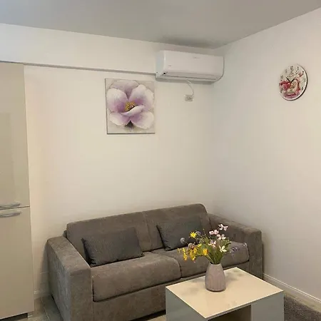 Rezidential Apartman *